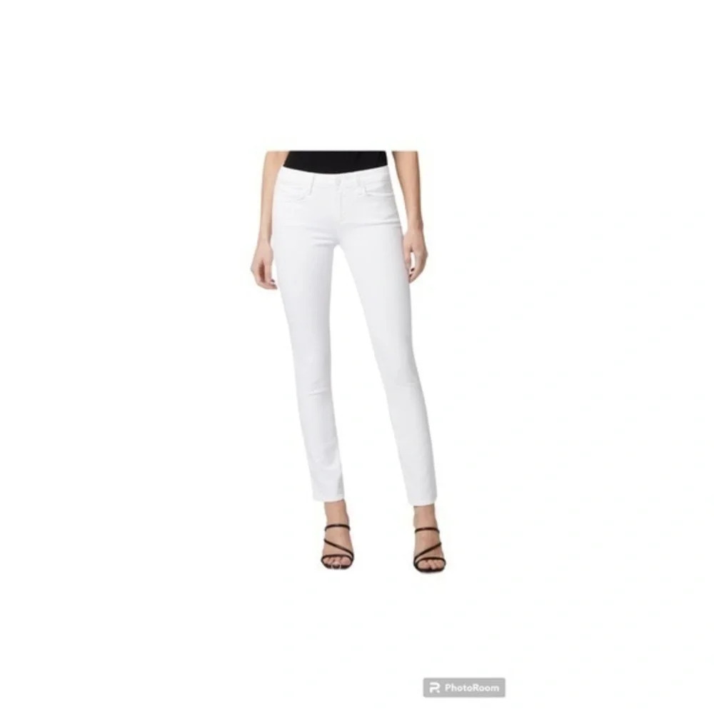 Paige. Verdugo Ankle Crystal white jeans